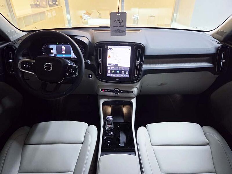 Volvo  Ultra, B4 AWD