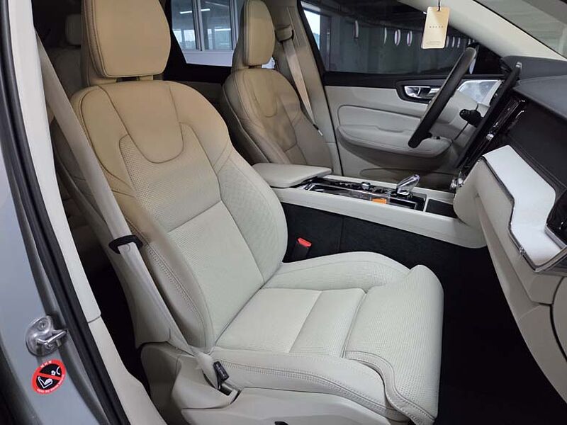 Volvo  Ultra, B5 AWD