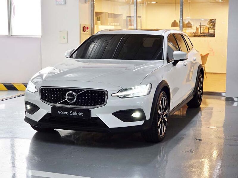 Volvo Ultra, B5 AWD