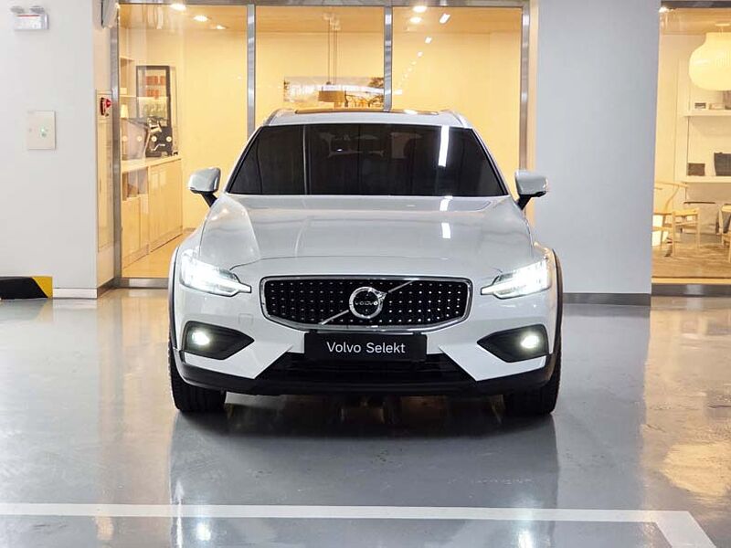 Volvo Ultra, B5 AWD