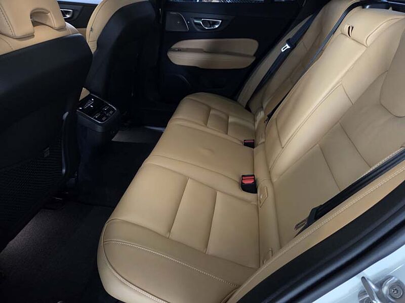 Volvo Ultra, B5 AWD