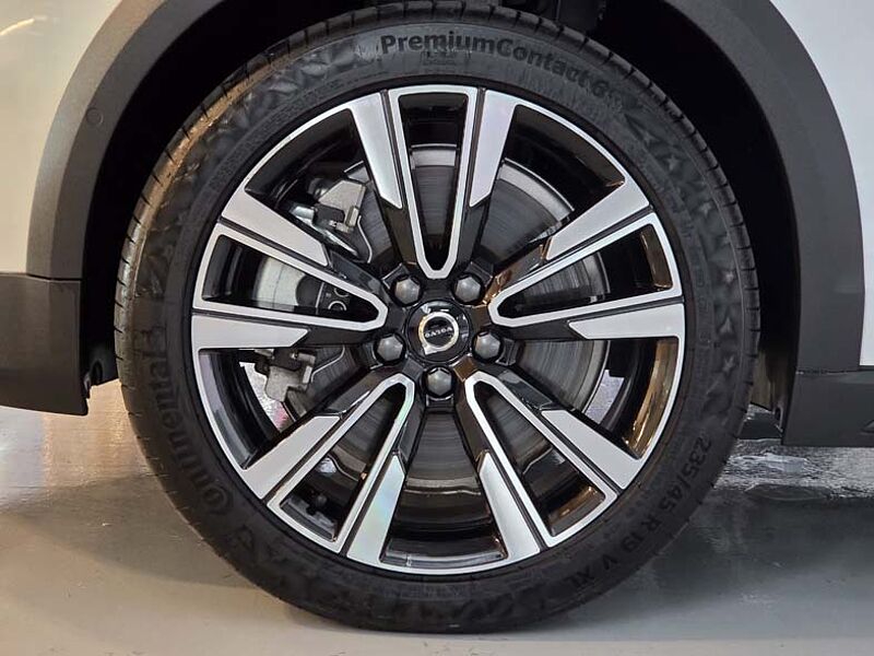 Volvo Ultra, B5 AWD