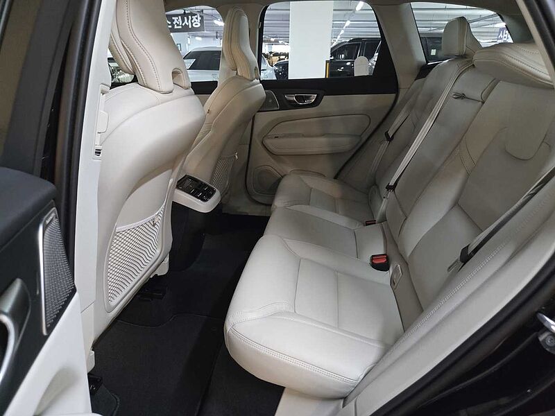 Volvo  Ultra, B5 AWD 가솔린
