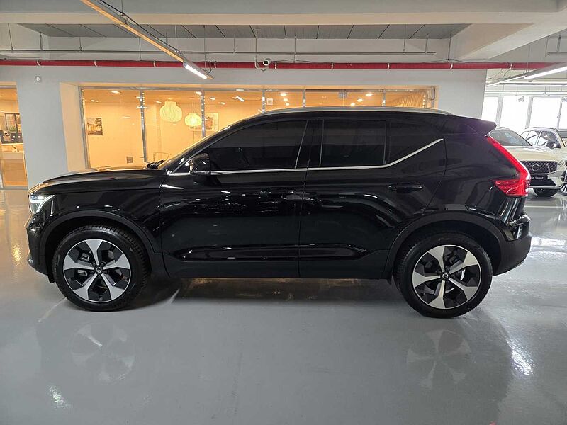 Volvo Ultra, B4 AWD 가솔린
