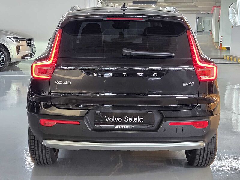 Volvo Ultra, B4 AWD 가솔린