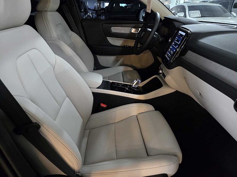 Volvo Ultra, B4 AWD 가솔린