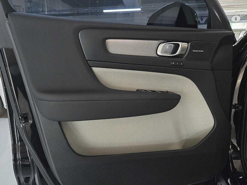 Volvo Ultra, B4 AWD 가솔린