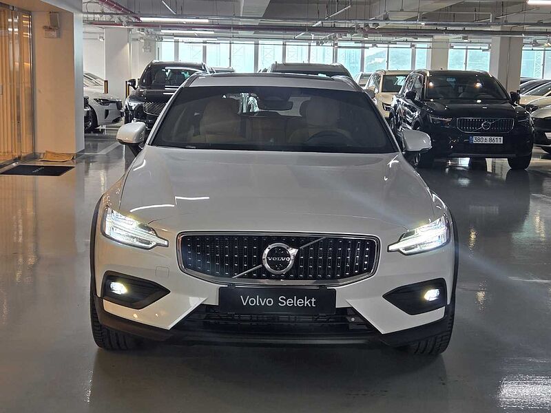 Volvo Ultra, B5 AWD 가솔린