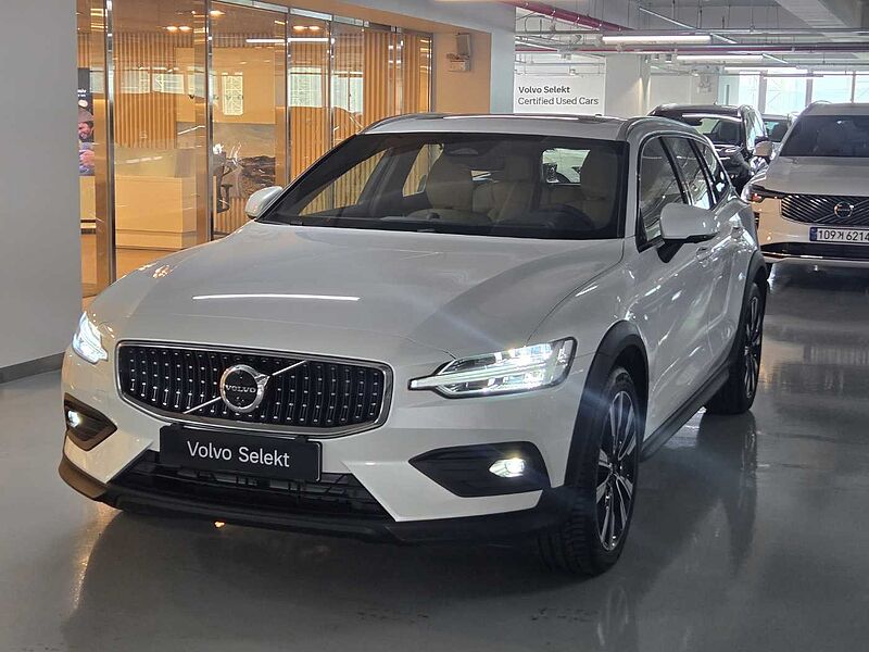 Volvo Ultra, B5 AWD 가솔린