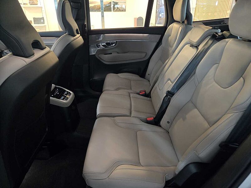 Volvo  Ultra, T8 AWD 플러그-인 하이브리드