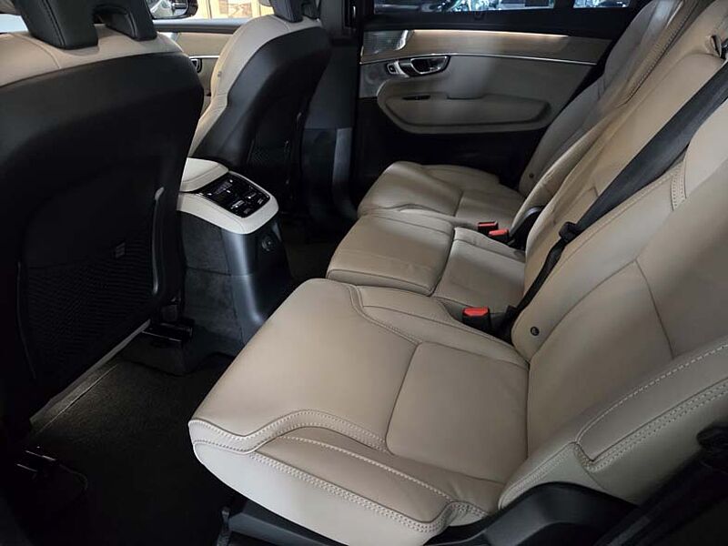 Volvo  Ultra, T8 AWD