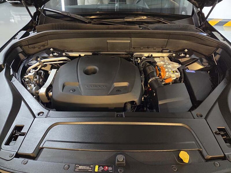 Volvo  Ultra, T8 AWD