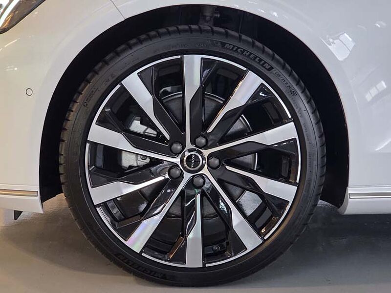 Volvo  Ultra, B5 마일드 하이브리드, 가솔린, 브라이트