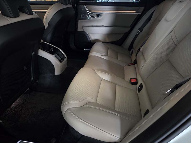 Volvo  Ultra, B5 마일드 하이브리드, 가솔린, 브라이트