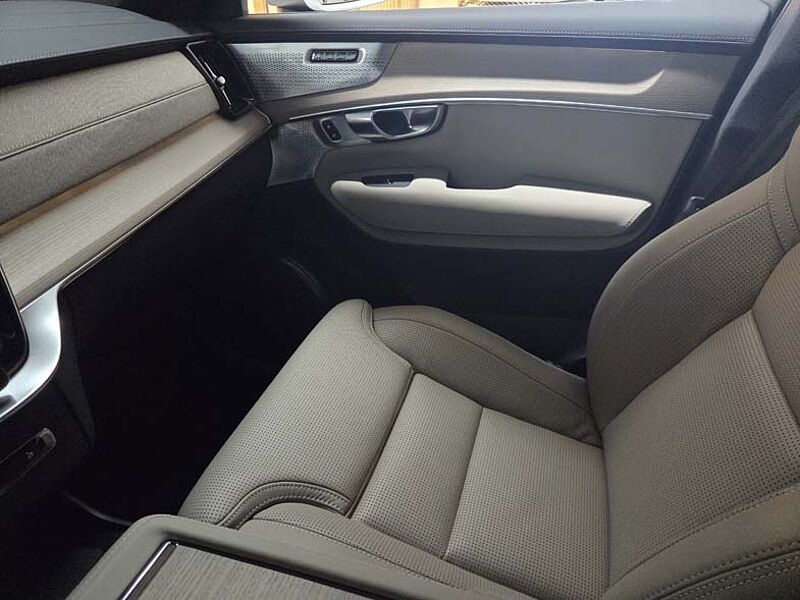 Volvo  Ultra, T8 AWD 플러그-인 하이브리드, 전기/가솔린, 브라이트, 7 좌석
