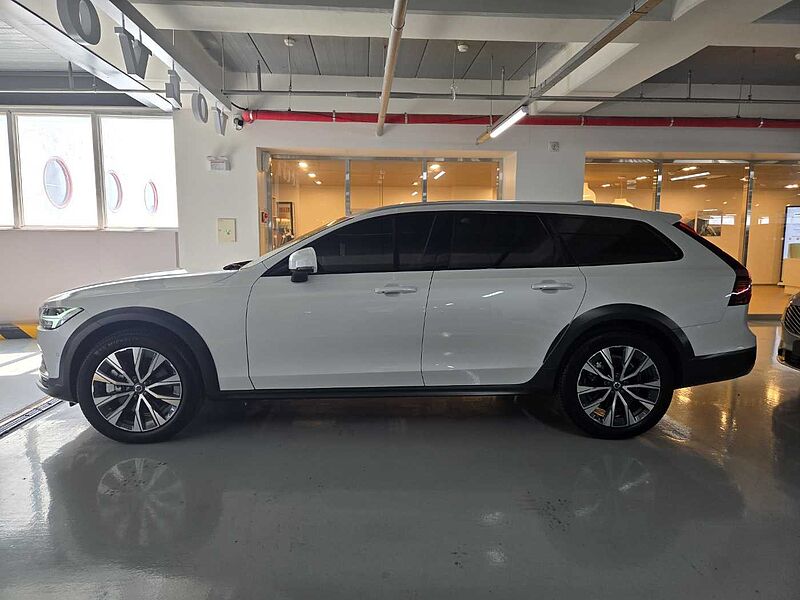 Volvo  Ultra, B5 AWD 가솔린
