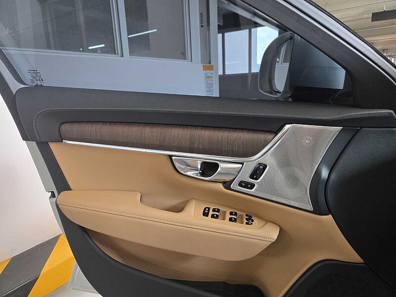 Volvo  Ultra, B5 AWD 가솔린