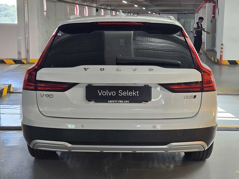 Volvo  Ultra, B5 AWD 가솔린