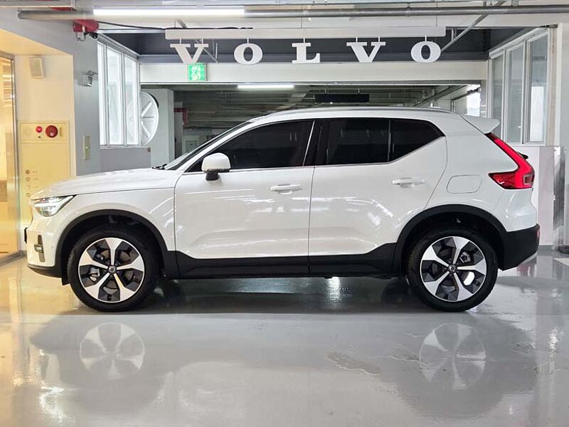 Volvo Ultra, B4 AWD