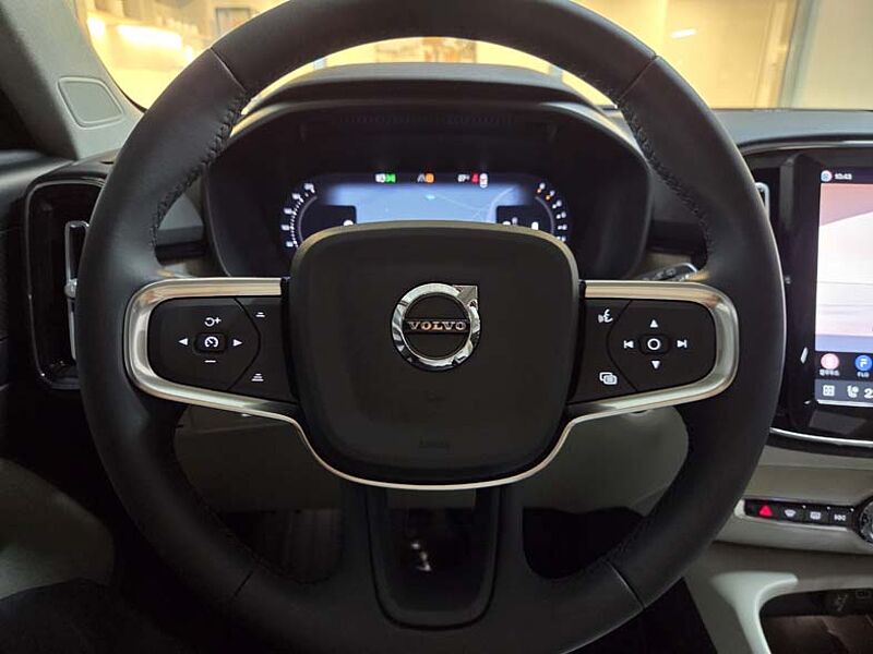 Volvo Ultra, B4 AWD