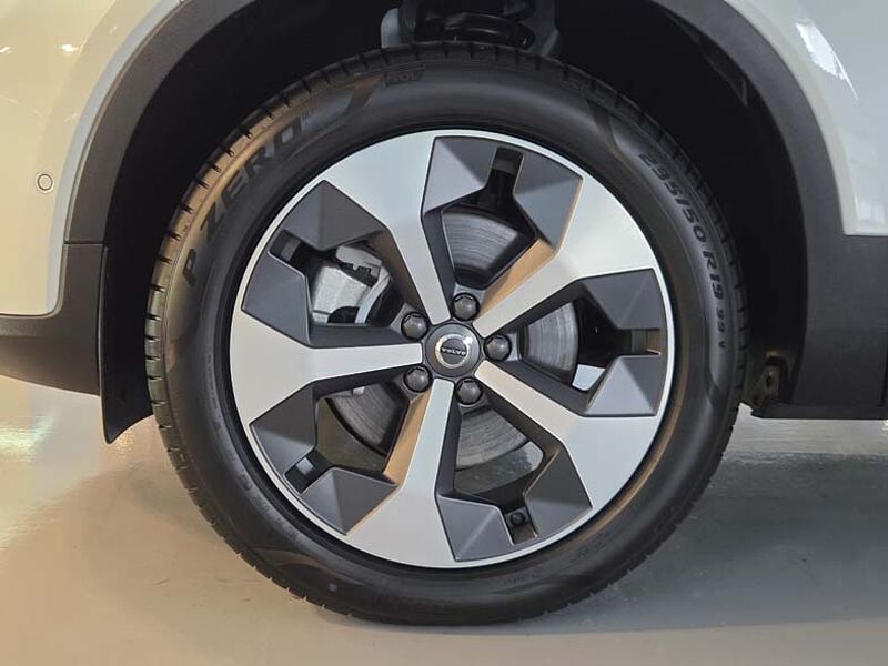 Volvo Ultra, B4 AWD