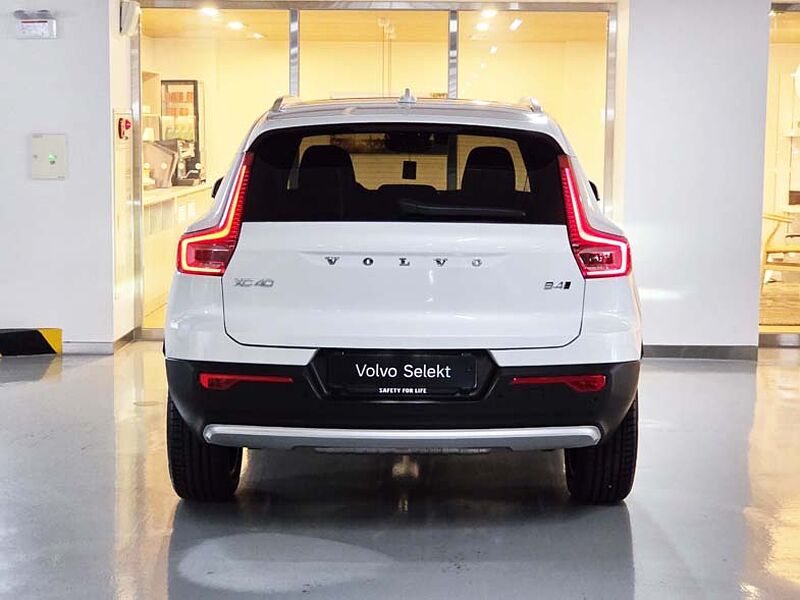 Volvo Ultra, B4 AWD