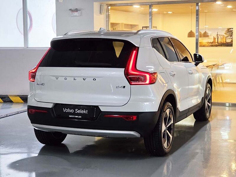 Volvo Ultra, B4 AWD