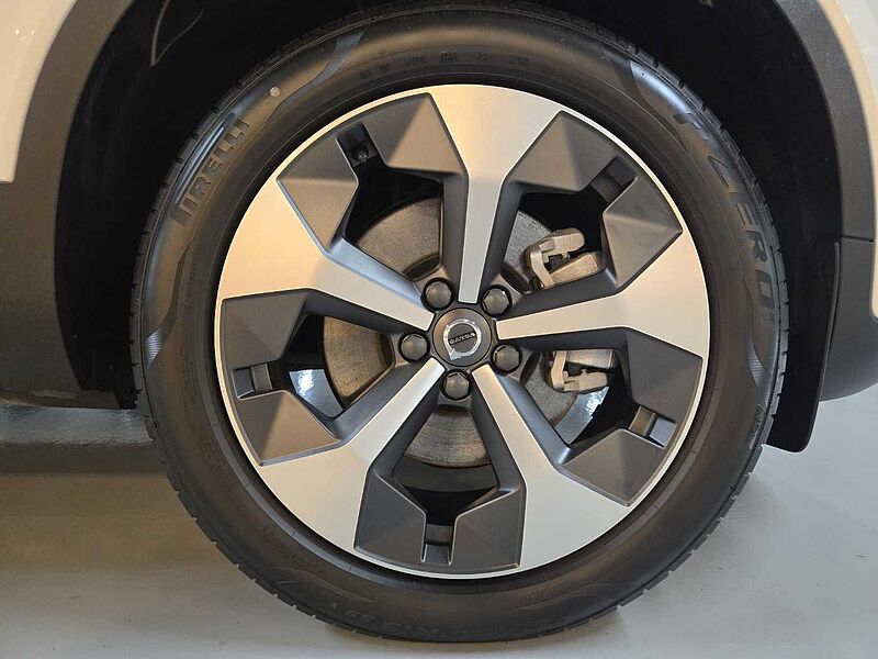 Volvo Ultra, B4 AWD 브라이트