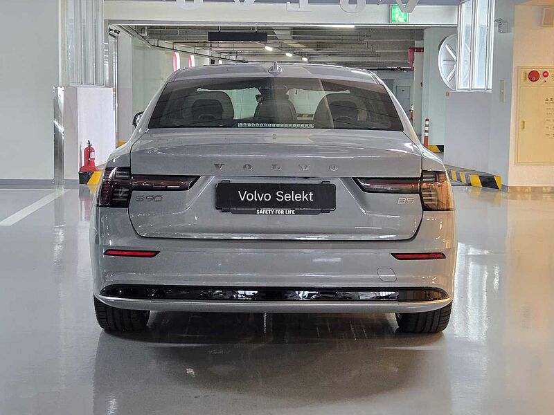Volvo  Ultra, B5  브라이트