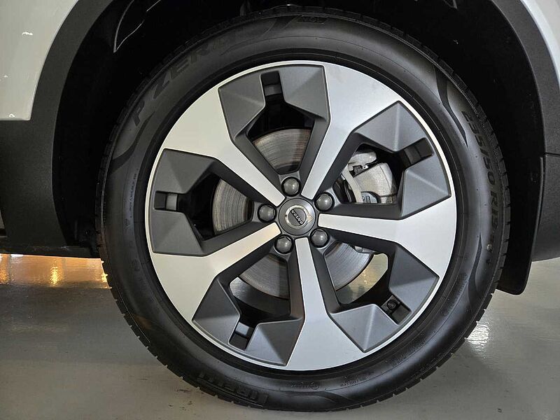 Volvo Ultra, B4 AWD 브라이트