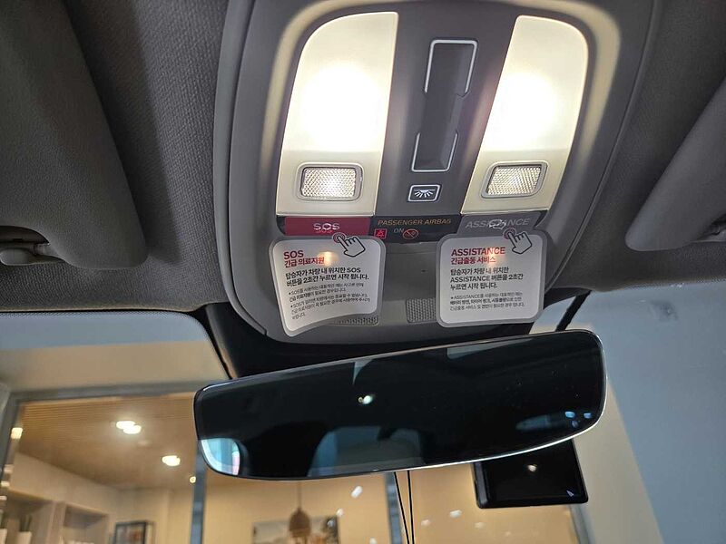 Volvo Ultra, B4 AWD 브라이트