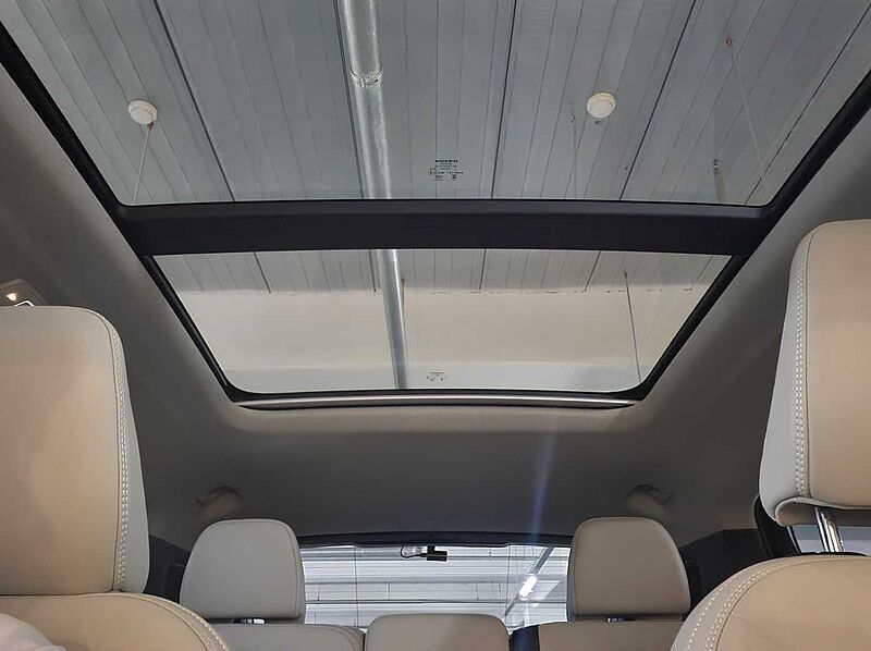 Volvo Ultra, B4 AWD 브라이트