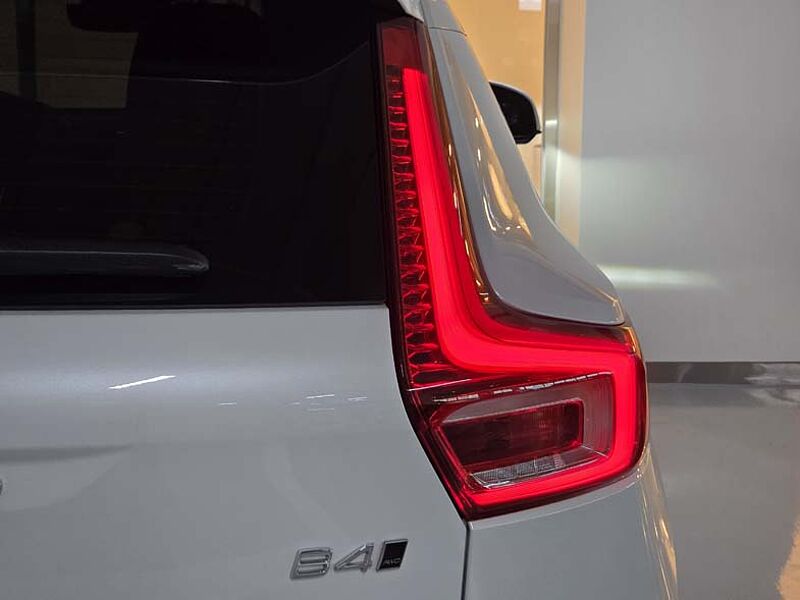 Volvo Ultra, B4 AWD