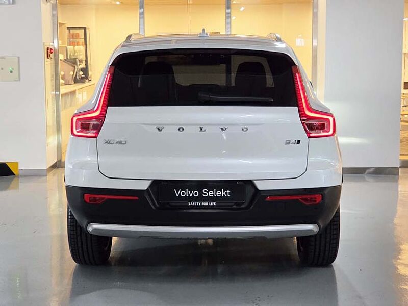 Volvo Ultra, B4 AWD