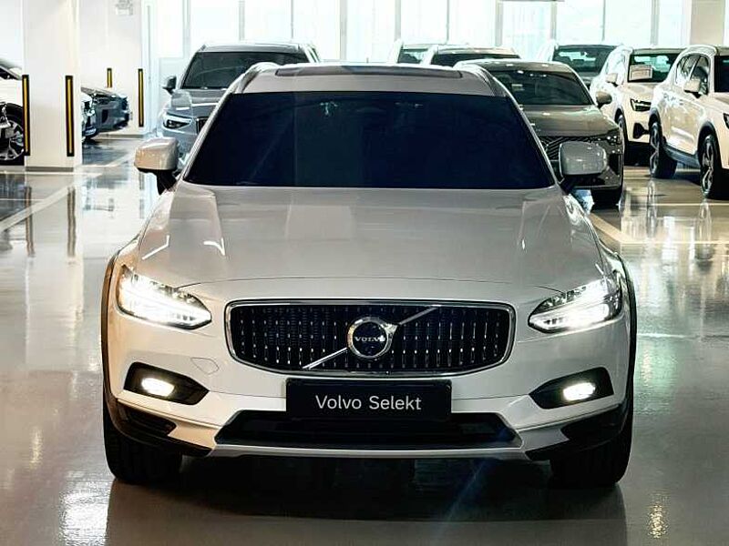 Volvo  Ultra, B5 AWD