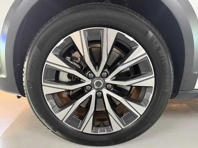 Volvo  Ultra, B5 AWD