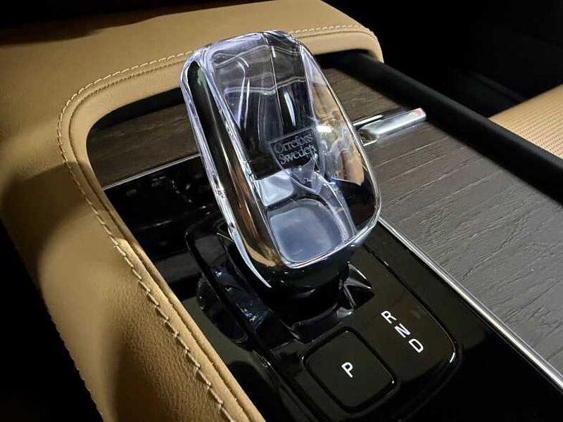 Volvo  Ultra, B5 AWD